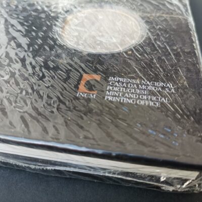 2003 / 2004 – Livros de Moedas Comemorativas