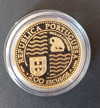 1995 – Moeda 200 escudos em ouro D. João II – Príncipe Perfeito