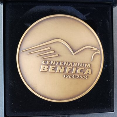 2004 – Medalha do Centenário do Sport Lisboa e Benfica
