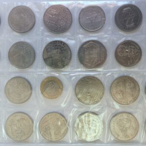 Moedas comemorativas de 200 escudos