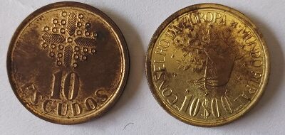Moedas de 10 escudos de 1986 e 1987